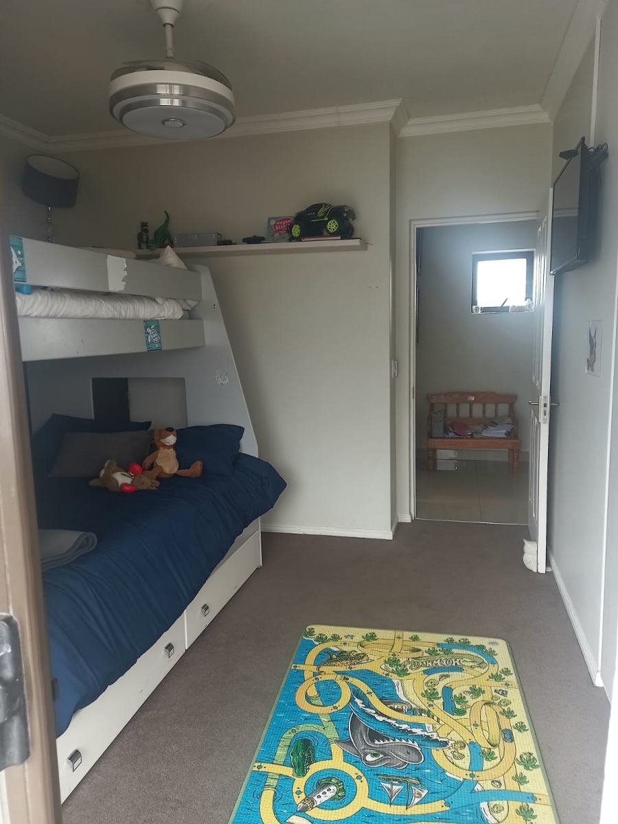 3 Bedroom Property for Sale in Kraaibosch Western Cape